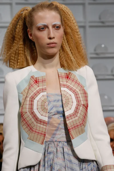 Look 40